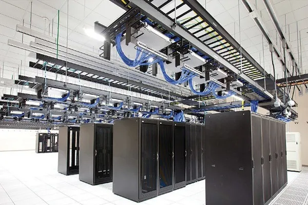 What are the application scenarios for enclosed busbar trunking systems?